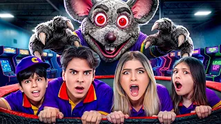 ENTRAMOS AL CHUCK E CHEESE ESCONDIDO EN MI CASA 🧀😈