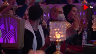 أبلة فاهيتا بافو يولع الدوبلكس بأغنية أجنبي على لحن الضوء الشارد إيه الجمال ده 