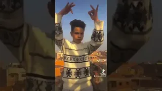 كلها عامله لي بتطير 