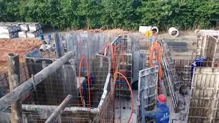 Montando forma de concreto