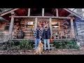 Thanksgiving in een off-grid blokhut met mijn dochters en hun vriendjes