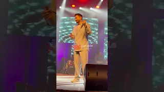 مش هقول حمادة هلال يتألق عالمسرح بأغنيته الشهيرة 