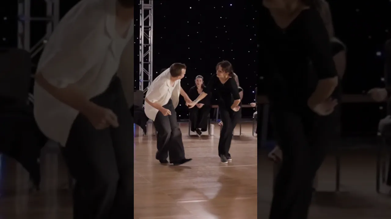Synced up in the subtleties 😎😍 #improv #westcoastswing