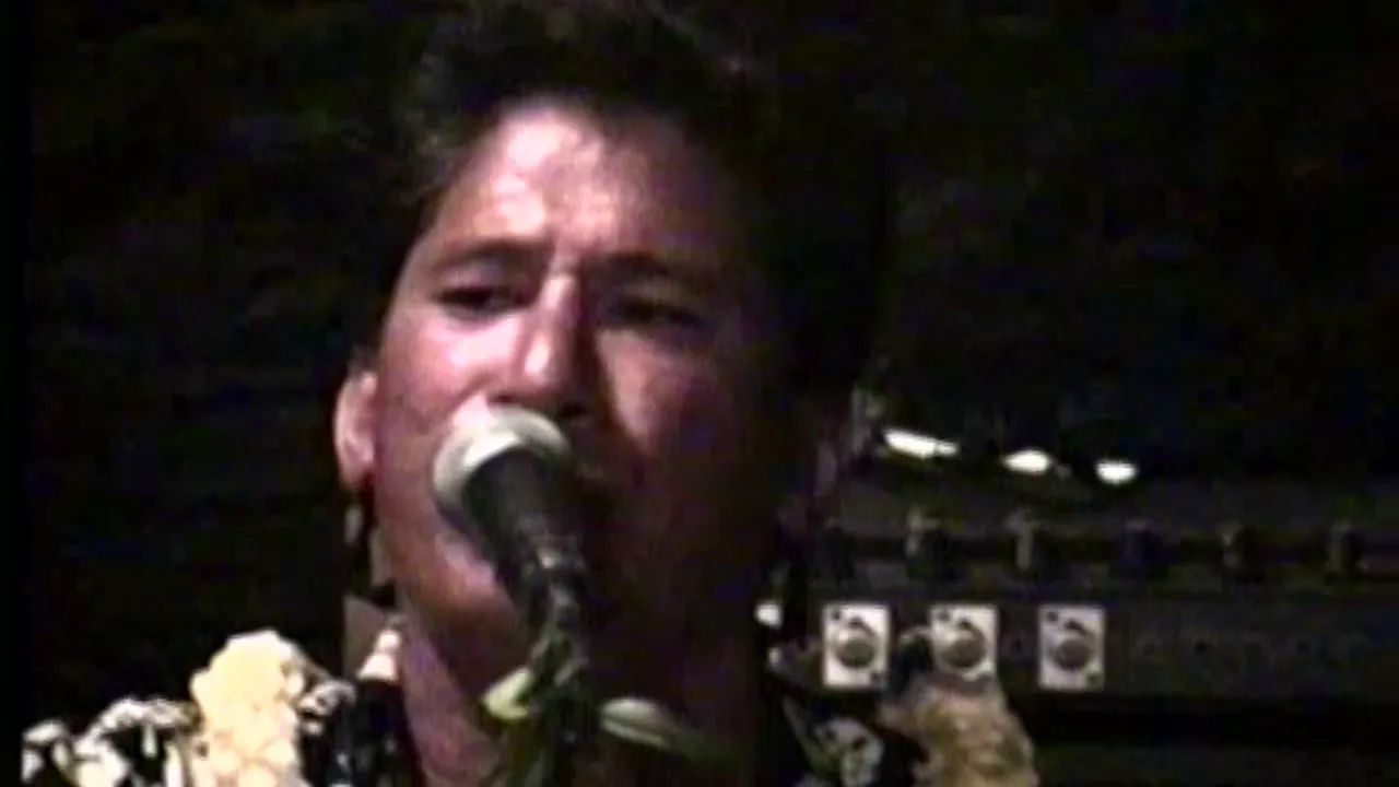 Wind Beneath My Wings/He Hawai'i Au Wind Beneath My Wings/He Hawai'i Au