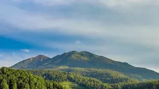 pas disuasana sejuk kalau mendengar full lagu lawas sinar kemala