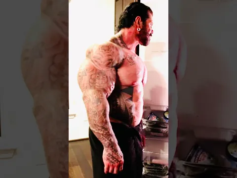Rich Piana reveals his favorite bed time snack. Watch full movie on Patreon.com/GenerationIron