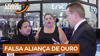 Patrulha do Consumidor: Marido é enganado por loja ao comprar falsa aliança de ouro para a esposa