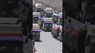 بالفيديو استعراض عسكري للقوات المسلحة اليمنية ترسانة أسلحة جديدة صواريخ وطائرات حربية 