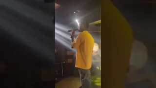 عصام صاصا لايف ادبحت بسكينه تلمه مسا منيي ليكو يالي الزمن غيركو جديد2023 