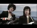 Lagu Gary Moore \u0026 Phil Lynott - Out in The Fields 1985 Video HQ
