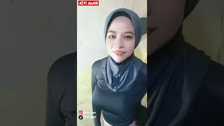tampilan sporty yang mempesona dengan legging manset dan hijab k3tat