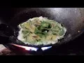 Download Lagu Thai Basil Omelette - Thai Street Food
