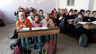 قصيدة تزين أوقاتي طلاب الصف السادس 