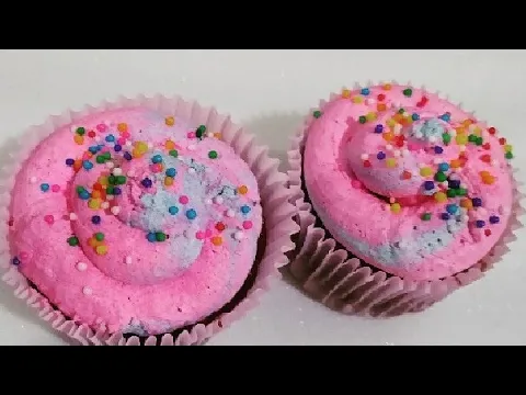 CUPCAKE DE CHOCOLATE MASSA FÁCIL DE LIQUIDIFICADOR