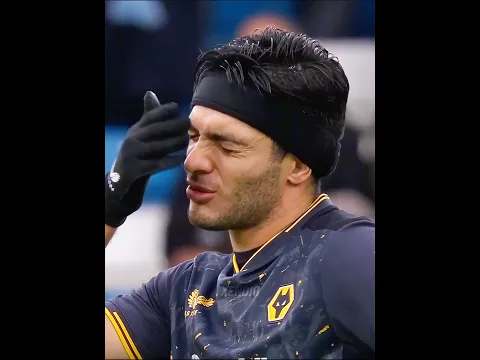 2 yellow cards in 1 minute 🤯😮