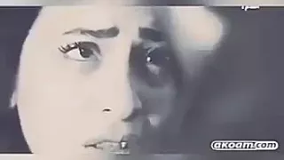 انا مش هسيبك مهما يكون دندنها