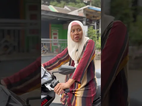 Bu Amel jadi tukang ojek #buamel #comedy