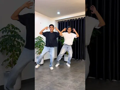 Tum Tum Dance | Aayush & Abhay #youtubeshorts #dance #trending #asquarecrew