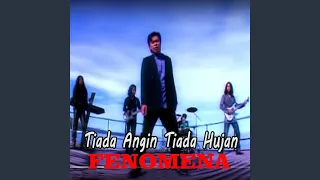 Download Tiada Angin Tiada Hujan MP3