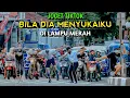 Download Lagu JOGET TIKTOK BILA DIA MENYUKAIKU DI LAMPU MERAH.. NGAKAK PARAH