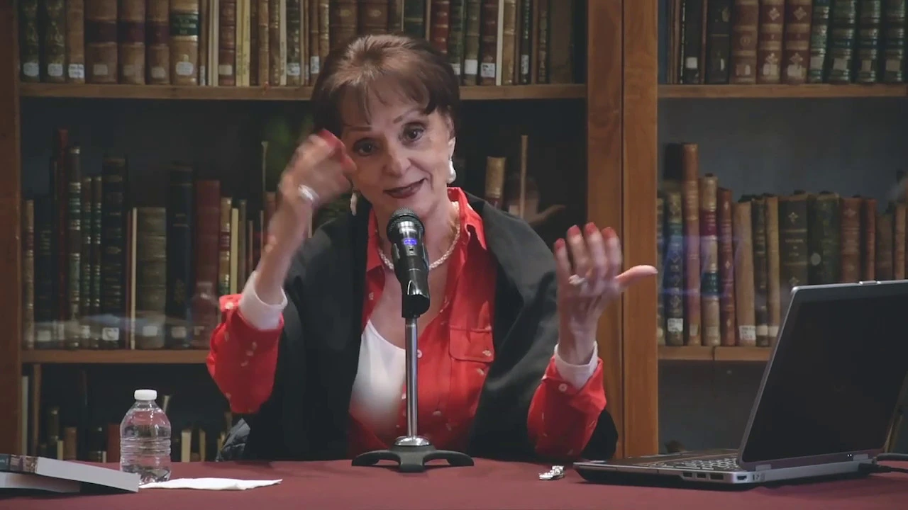 Lic. Ángeles González Gamio | "La Ciudad de México en tiempos de Carranza"