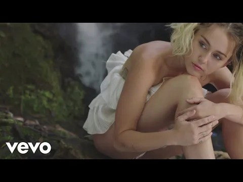 Download MP3 Miley Cyrus - Malibu (Official Video)