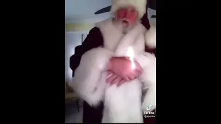 بابانوئل یه سورپرایز کوچولو برات داره دندنها