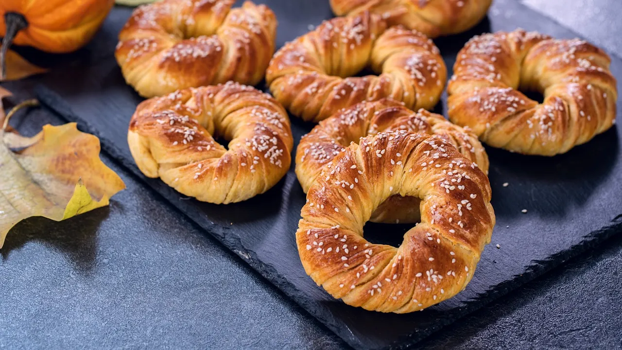 Twisted Pumpkin Bagels - Savory Pumpkin Bread Recipe