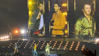 Download Jonas Brothers (featuring Dad Kevin Jonas Sr) “Desperado” - Las Vegas - November 12, 2022 MP3