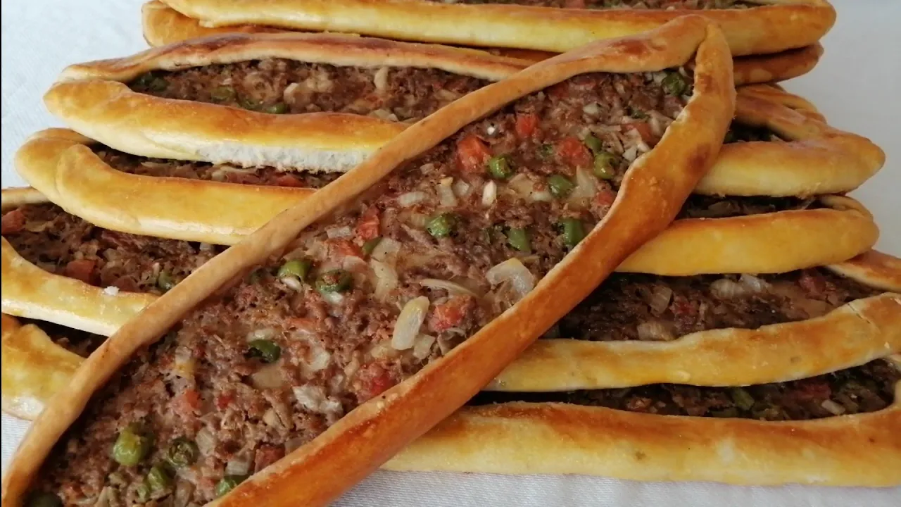 Turkish Pide Recipe 🍕🍕 BETTER THAN PIZZA. 