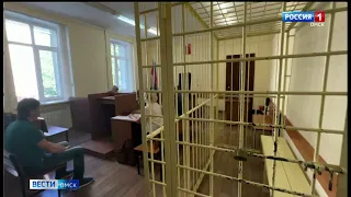 Двое водителей оказались на скамье подсудимых в Омске из-за ДТП, в котором погибла пожилая женщина