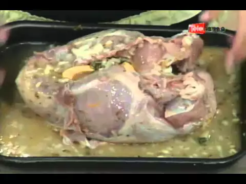 Pechuga de pavo con salsa de ciruelas y manzana