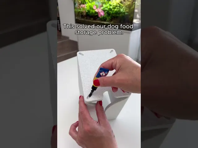 VERTICAL POUCH DISPENSER video thumbnail