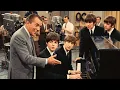 Lagu Ed Sullivan dwong de Beatles om piano te spelen op tv om ze voor schut te zetten — hun talent sch...