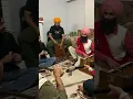 Download Lagu Tumhe Dillagi Bhool Jani Padegi live Mehfil  by Kanwar Grewal 2022 @TheSaabMusicstar