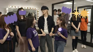 video jimin cries while reading a letter at tokyo dome 1 u0026 secretly meets army in the dressing room