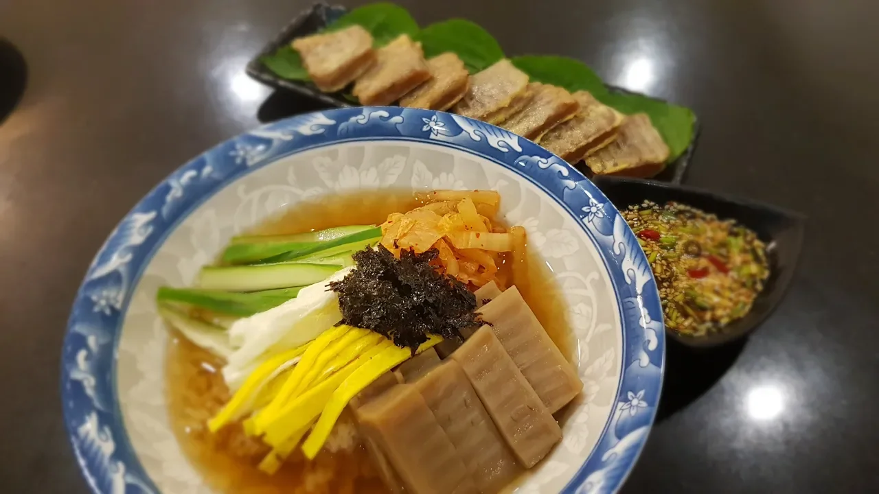 도토리묵밥과 묵전