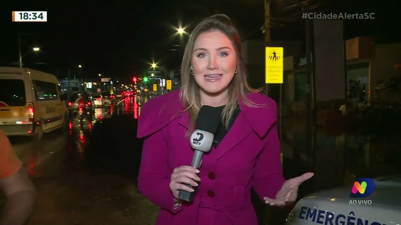 Ressaca causa danos em Florianópolis; confira