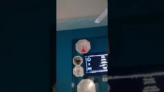 فى بيتنا روبوت أغنية فى بيتنا روبوت انا نفسى فى حد اتحكم فيه اصحيه والناس نايمين 