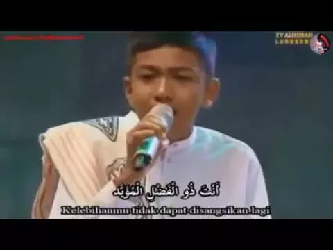 Download MP3 Merdunya 'Lau Kana Bainana' Adik Munir (If The Beloved Rasulullah Were Among Us) - لو كان بيننا