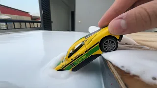 Cars Fall In The Water Welly Cars