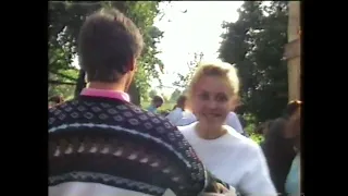 РАЗ Я СИДІЛА БІЛЯ ВІКОНЦЯ ВЕСІЛЛЯ В 90 Х ЛЬВІВСЬКА ОБЛАСТЬ СЕЛО СУДОВА ВИШНЯ АРХІВ 17 07 1993 