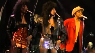The Rolling Stones - Rock And A Hard Place (Live) - OFFICIAL