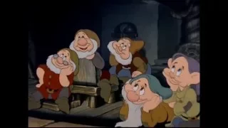 في يوم من الأيام سنووايت والأقزام السبعة 