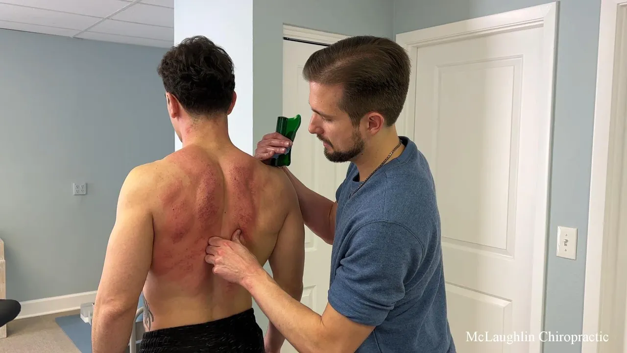 Back Cracks, Tight Muscles & Toxic Release! Deep Tissue Elbow Massage TO Relieve Man's Back Problem