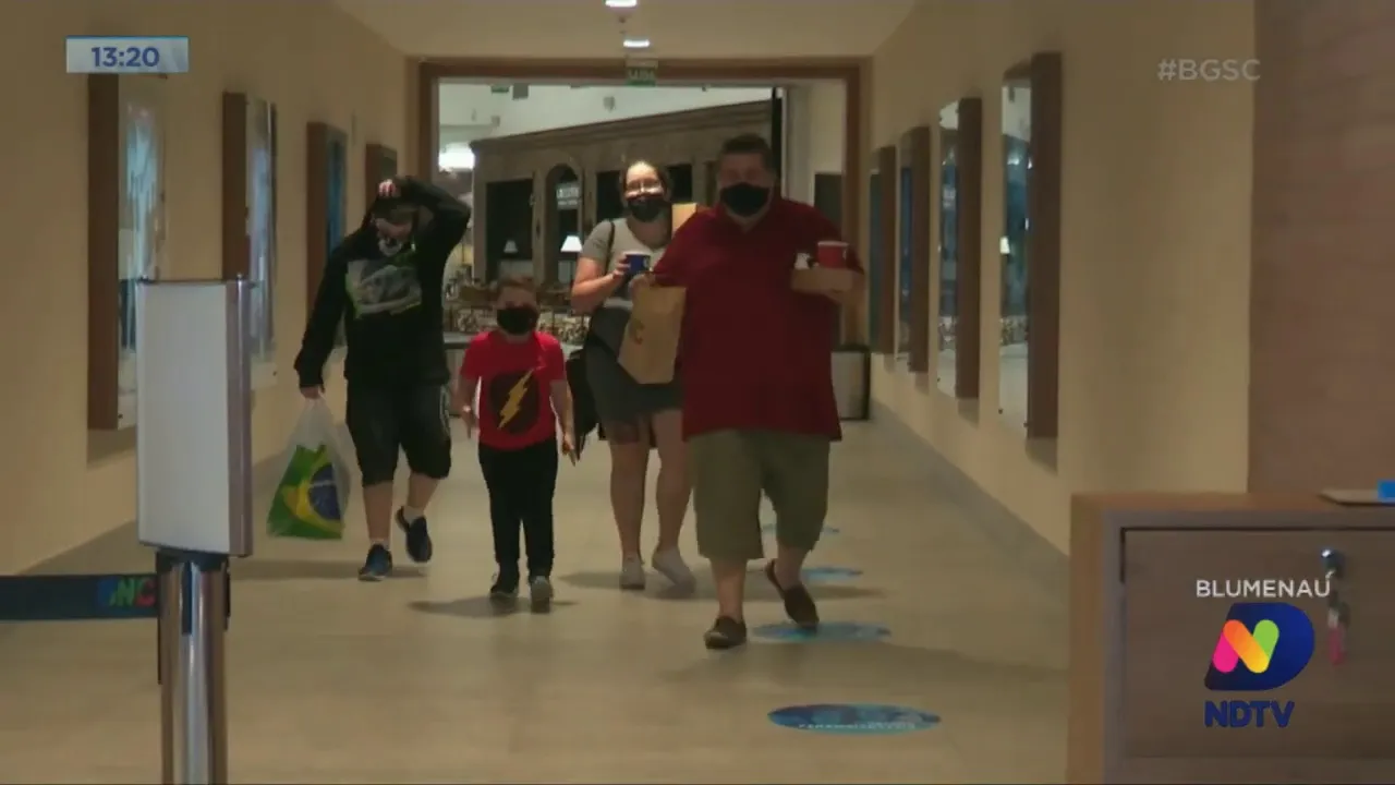 Cinemas reabrem ao público em Blumenau