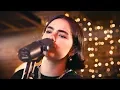 Download Lagu BENEE - Soaked - Live Performance