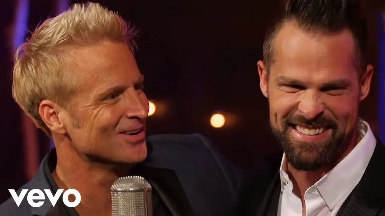 Gaither Vocal Band - Chain Breaker (Live) Gaither Vocal Band - Chain Breaker (Live)