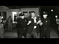 Robert Mitchum Arrested in a Starlet s Bedroom in 1948 What the White House Did Next Was Shocking