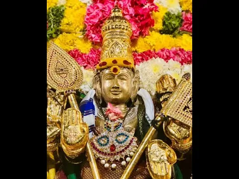 பாத ரட்சையுடன் பக்தர்களுக்கு அருள்பாலிக்கும் முருகன் - Smashing TV